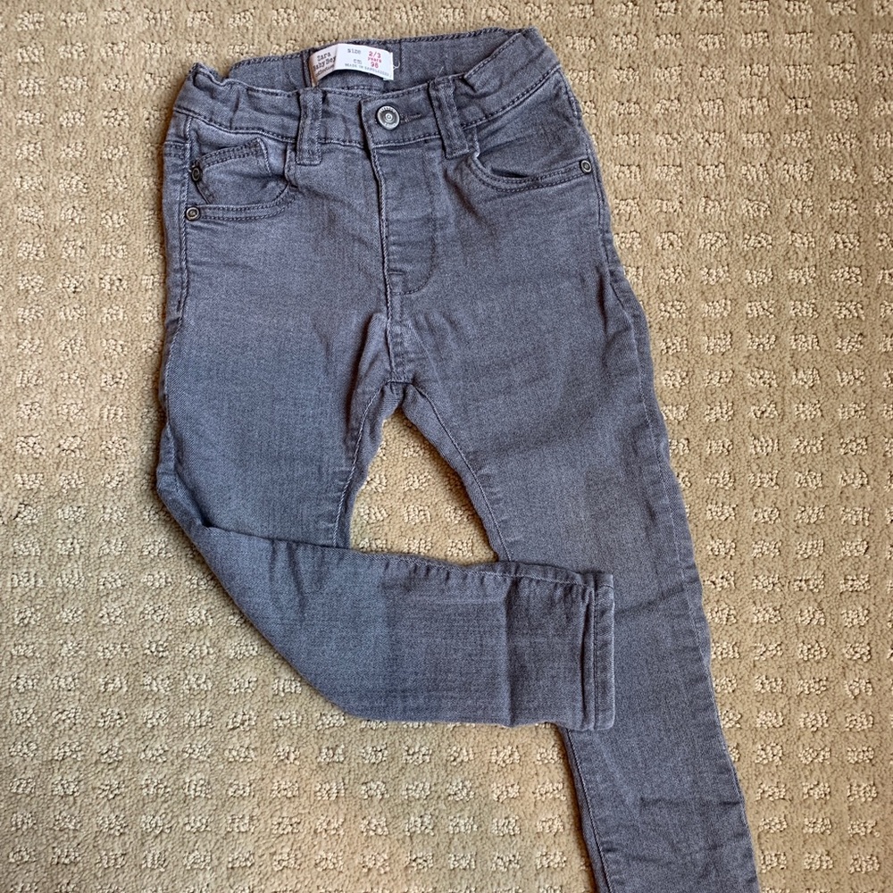 😎 Zara Grey Skinny Stretch Jeans 😎
